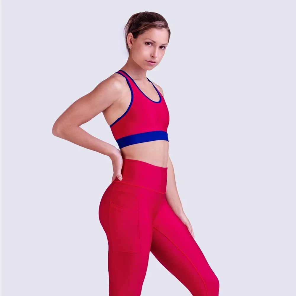 001EA.- Endeavor Athletic Alexandra Bra. Size XS